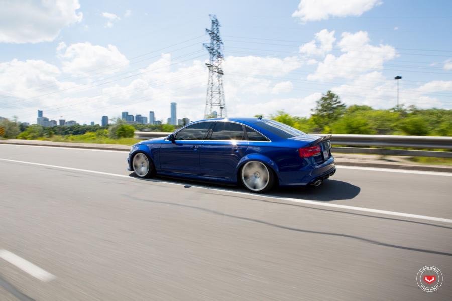  Audi A6 Sedan on Vossen Wheels (VPS-318) (4G, C7) 2016 года  (фото 38 из 59)